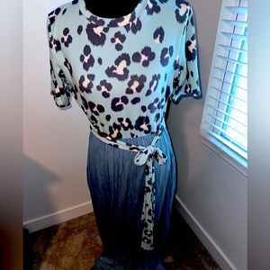 Leopard print maxi dress